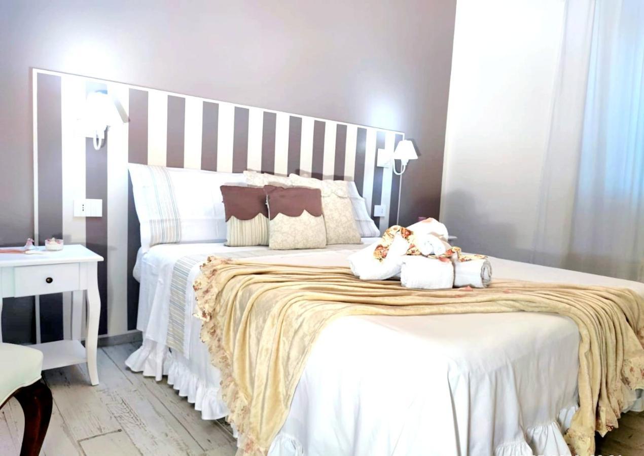 Golden House Hotel Porto Torres Ngoại thất bức ảnh