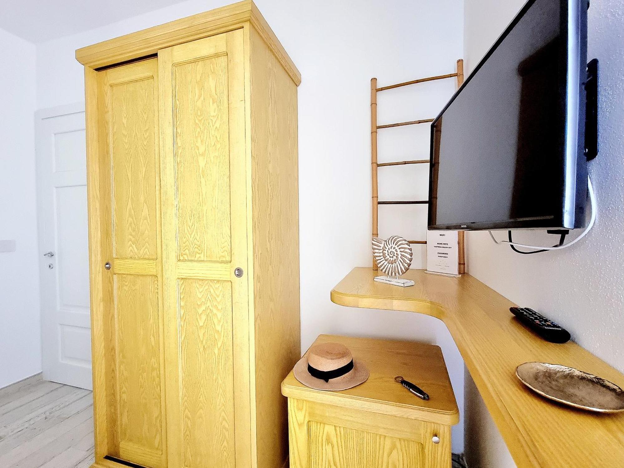 Golden House Hotel Porto Torres Ngoại thất bức ảnh
